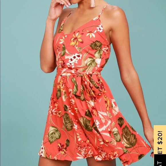 Lulu’s dress - Picture 3 of 5